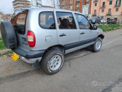 Grigio Usata 2009 Chevrolet Niva SUV | 4500 €