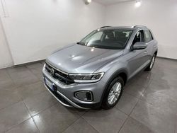 Argento Usata 2023 VW T-Roc Life SUV | 25.990 € (Buon prezzo)