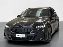 Nero Nuova 2025 BMW 520 M Sport Station wagon | 60.795 € (Ottimo prezzo)