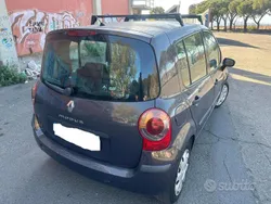 Usata 2006 Renault Modus Monovolume | 990 € (Super prezzo)