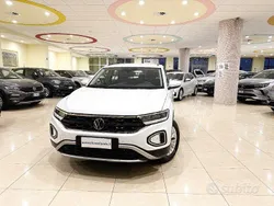 Bianco Usata 2023 VW T-Roc Life SUV | 23.500 € (Buon prezzo)