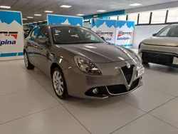 Grigio stromboli Usata 2019 Alfa Romeo Giulietta Super Due volumi | 14.900 € (Buon prezzo)