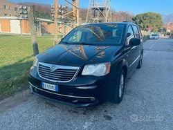 Nero Usata 2011 Lancia Voyager Monovolume | 6300 € (Ottimo prezzo)