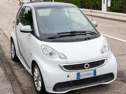 Bianco Usata 2012 Smart ForTwo Coupé Pure Due volumi | 7900 € (Cara)