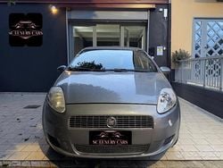 Grigio Usata 2010 Fiat Grande Punto Due volumi | 2800 € (Super prezzo)