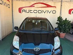 Nero Usata 2011 Toyota Yaris Tre volumi | 2450 € (Super prezzo)
