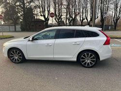 Usata 2016 Volvo V60 Summum Station wagon | 13.499 € (Molto cara)