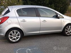 Grigio Usata 2013 Opel Corsa Tre volumi | 3900 € (Buon prezzo)