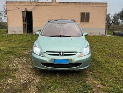 Verde Usata 2004 Peugeot 307 Station wagon | 1500 € (Buon prezzo)