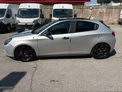 Grigio Usata 2016 Alfa Romeo Giulietta Due volumi | 15.000 € (Buon prezzo)