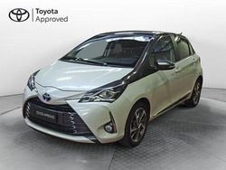 Bianco Usata 2019 Toyota Yaris Hybrid Tre volumi | 13.900 € (Cara)