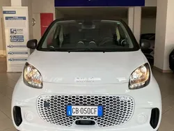 Bianco Usata 2020 Smart ForTwo Electric Drive Passion Due volumi | 11.900 € (Buon prezzo)
