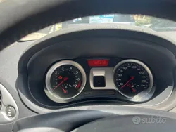 Usata 2008 Renault Clio III Due volumi | 4550 € (Molto cara)