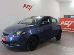 Blu Usata 2022 Lancia Ypsilon Silver Due volumi | 9790 € (Buon prezzo)