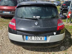 Usata 2004 Renault Mégane II Tre volumi | 1500 € (Buon prezzo)