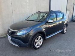 Grigio Usata 2010 Dacia Sandero Stepway Tre volumi | 4250 € (Buon prezzo)