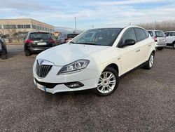 Bianco Usata 2010 Lancia Delta Due volumi | 4500 € (Buon prezzo)