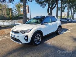 Bianco Usata 2020 Kia Stonic SUV | 16.500 € (Buon prezzo)