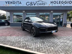 Blu/azzurro Usata 2022 Porsche Cayenne Chrono SUV | 88.499 € (Buon prezzo)