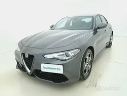 Grigio Usata 2022 Alfa Romeo Giulia Business Tre volumi | 25.690 € (Super prezzo)
