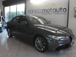 Grigio Usata 2018 Alfa Romeo Giulia Super Tre volumi | 18.000 € (Buon prezzo)