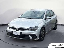 Argento Usata 2023 VW Polo Life Tre volumi | 18.900 € (Buon prezzo)