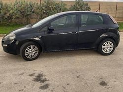 Nero Usata 2015 Fiat Grande Punto Due volumi | 4000 € (Buon prezzo)