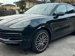 Usata 2022 Porsche Cayenne Platinum Edition SUV | 90.000 € (Buon prezzo)