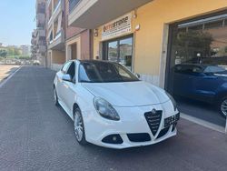 Other Usata 2013 Alfa Romeo Giulietta Distinctive Due volumi | 8990 € (Buon prezzo)