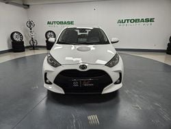 Lunar white Usata 2024 Mazda 2 Tre volumi | 18.900 € (Buon prezzo)