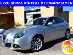 Argento Usata 2015 Alfa Romeo Giulietta Distinctive Due volumi | 8890 € (Buon prezzo)