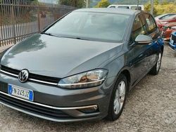 Grigio Usata 2018 VW Golf VII Highline Tre volumi | 14.900 € (Buon prezzo)