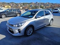 Argento Usata 2018 Kia Rio Tre volumi | 9700 € (Buon prezzo)