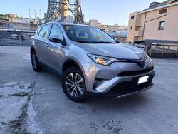 Grigio Usata 2017 Toyota RAV4 Hybrid SUV | 16.500 € (Ottimo prezzo)