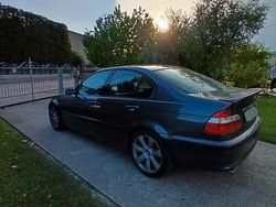 Grigio Usata 2002 BMW 318 Efficient Dynamics Tre volumi | 6400 € (Buon prezzo)