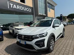 Bianco Usata 2022 Dacia Sandero Comfort Due volumi | 13.800 € (Buon prezzo)