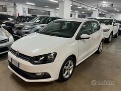 Bianco Usata 2016 VW Polo Tre volumi | 8700 € (Buon prezzo)