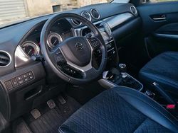 Grigio Usata 2020 Suzuki Vitara SUV | 17.500 €