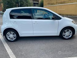 Bianco Usata 2016 VW up! Highline Due volumi | 7500 € (Buon prezzo)