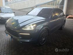 Blu Usata 2018 Porsche Cayenne SUV | 42.900 € (Buon prezzo)