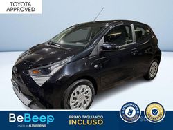 Nero metallizzato Usata 2021 Toyota Aygo X-play Due volumi | 10.900 € (Buon prezzo)
