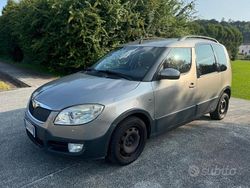 Argento Usata 2008 Skoda Roomster Monovolume | 2900 € (Buon prezzo)