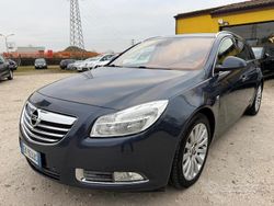 Grigio Usata 2011 Opel Insignia Cosmo Station wagon | 5999 € (Buon prezzo)