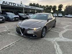 Grigio Usata 2017 Alfa Romeo Giulia Tre volumi | 10.500 € (Ottimo prezzo)