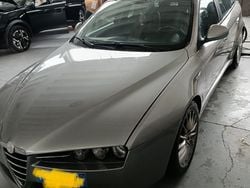 Grigio Usata 2011 Alfa Romeo 159 Station wagon | 3200 € (Molto cara)