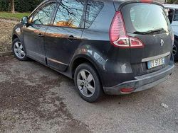 Usata 2003 Renault Scénic LIMITED Monovolume | 2800 €