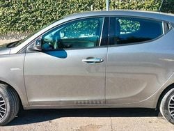 Grigio Usata 2024 Lancia Ypsilon Gold Due volumi | 13.000 € (Buon prezzo)
