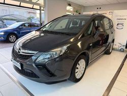 Grigio scuro Usata 2015 Opel Zafira Tourer Monovolume | 4999 € (Super prezzo)