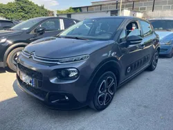 Vari colori Usata 2018 Citroën C3 PureTech Due volumi | 8900 € (Ottimo prezzo)