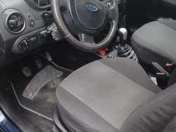 Blu Usata 2004 Ford Fusion Tre volumi | 1500 € (Buon prezzo)